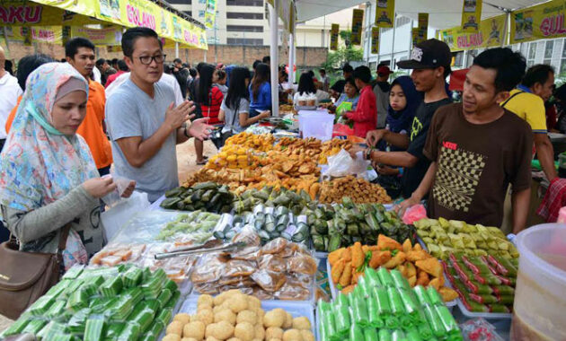 Ngabuburit: Dari Tradisi Sunda hingga Tren Ramadan di Seluruh Nusantara